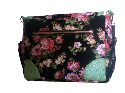 Precious Roses Messenger Knox Bag