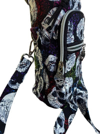 Skull Party Flow Water Bottle Bag