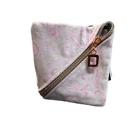 Pink Vine Swirls Scrolls Coin/Gift Card Pouch 4"