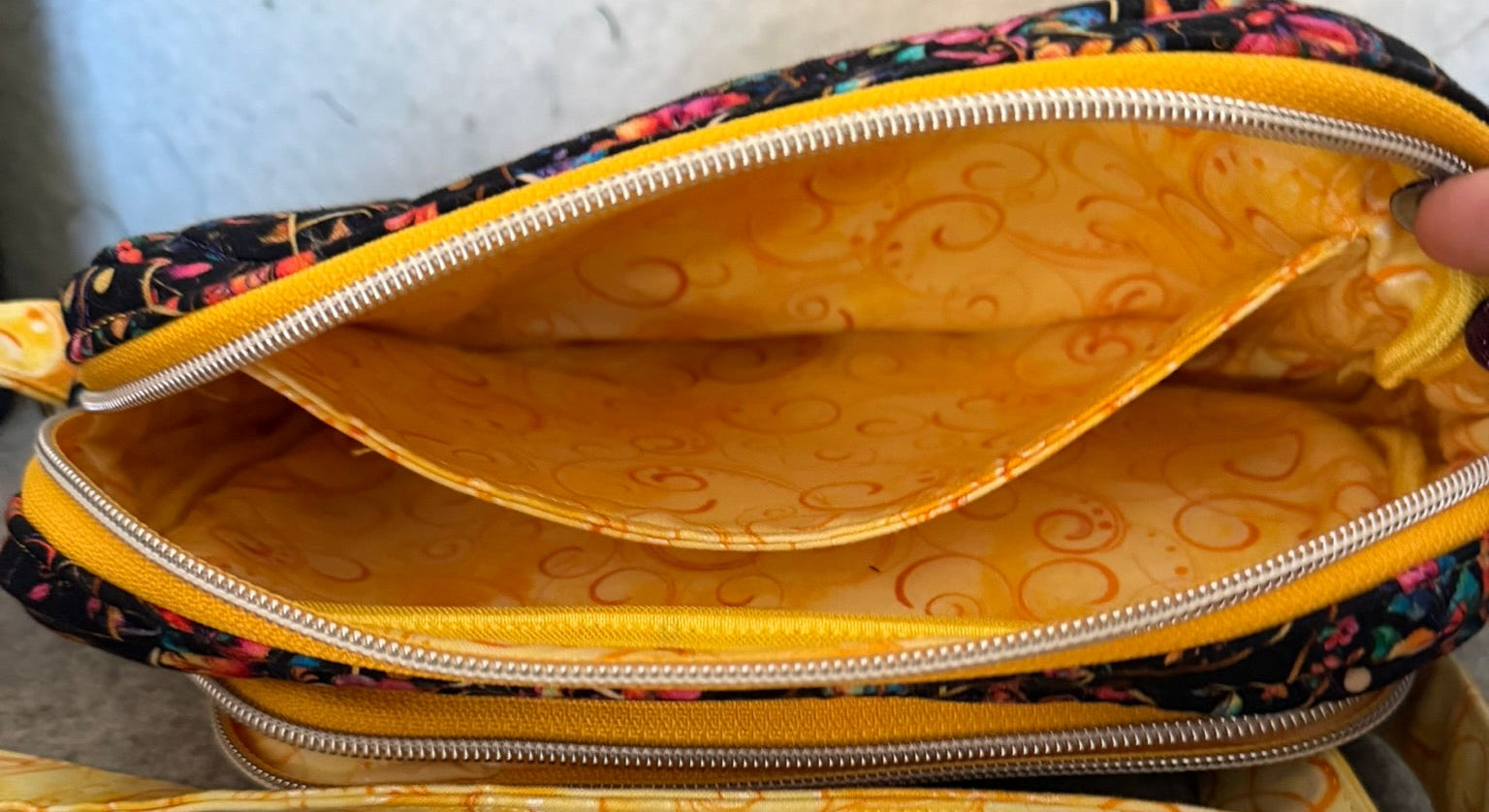 Midnight Garden Vibe XL Bag