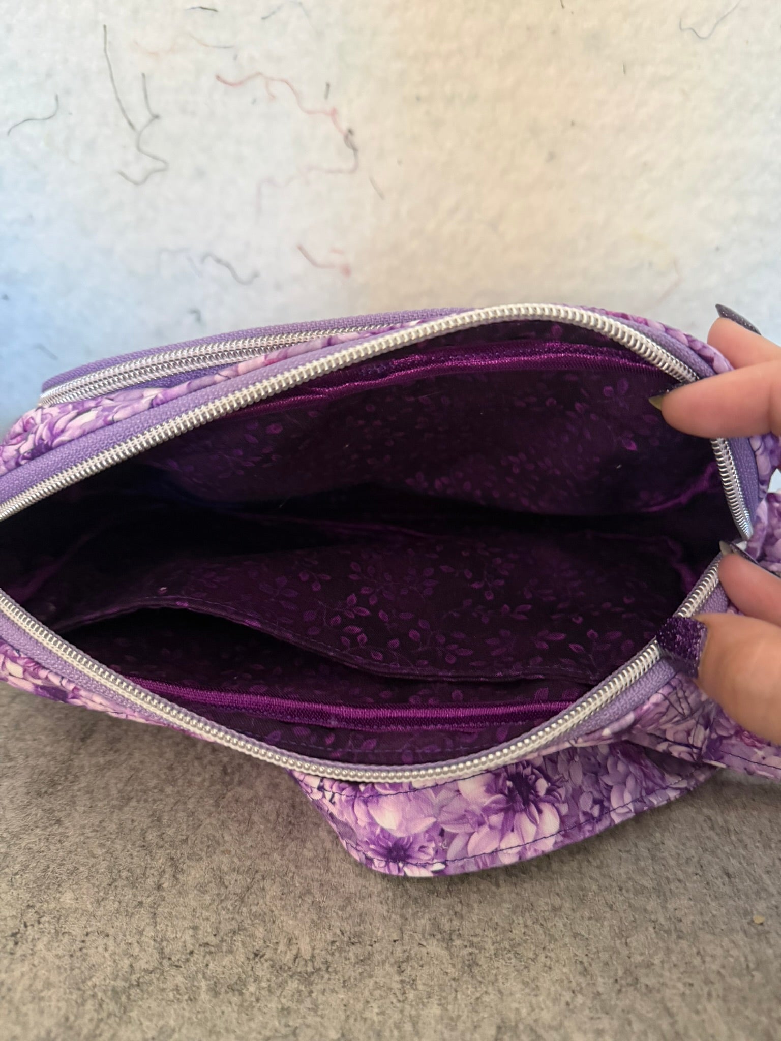 Violet Dahlia Vibe XL Bag