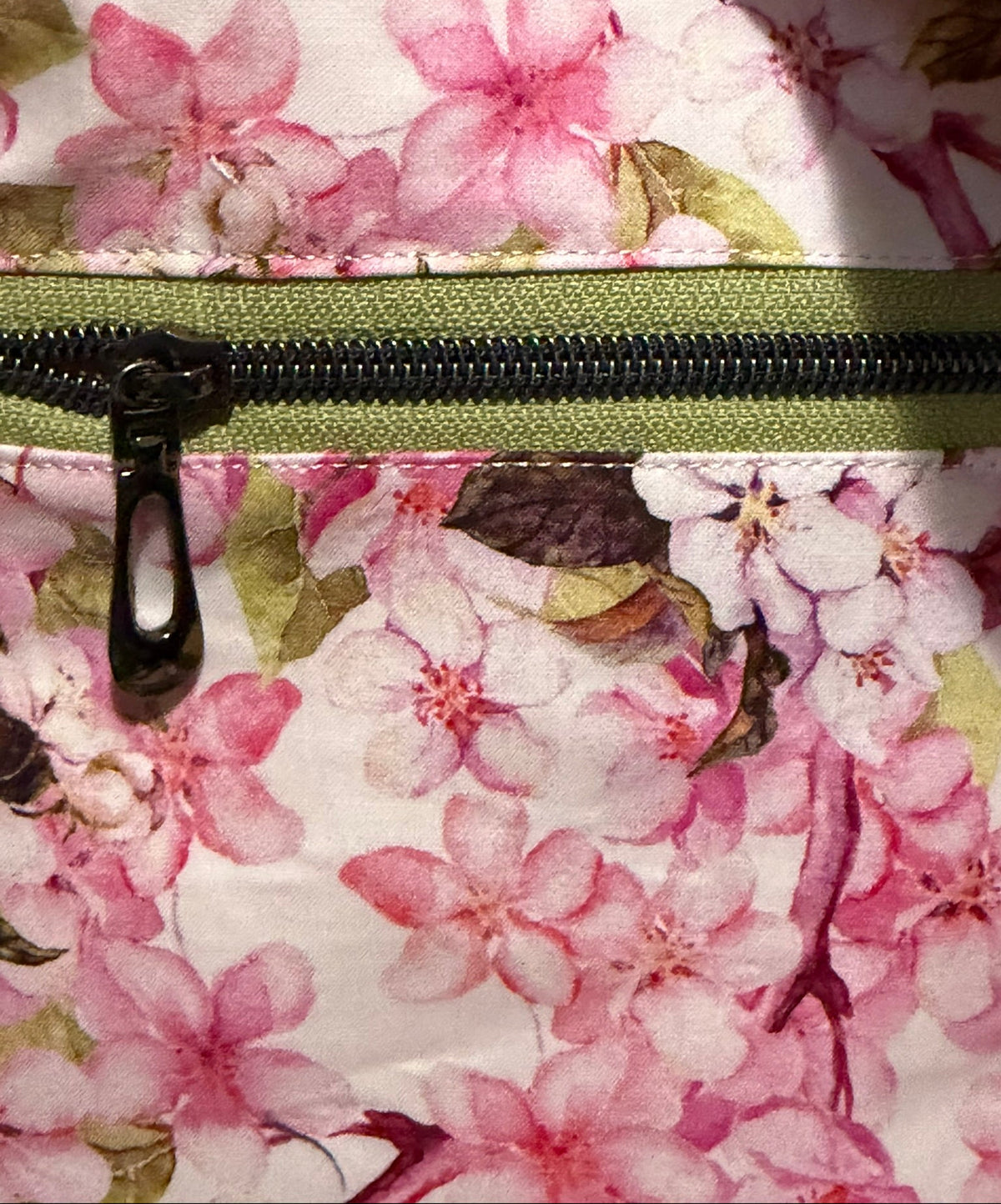 Sakura Breeze Sidemate Bag