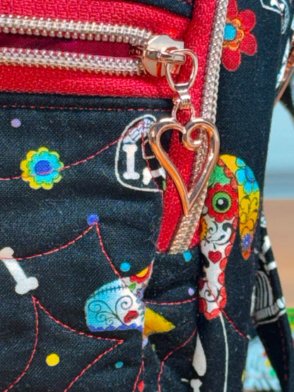 Barking Bones Flow Bottle Bag