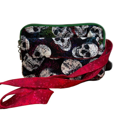 Skull Party Nook Bag - Misfit