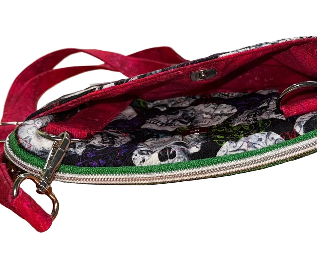 Skull Party Nook Bag - Misfit