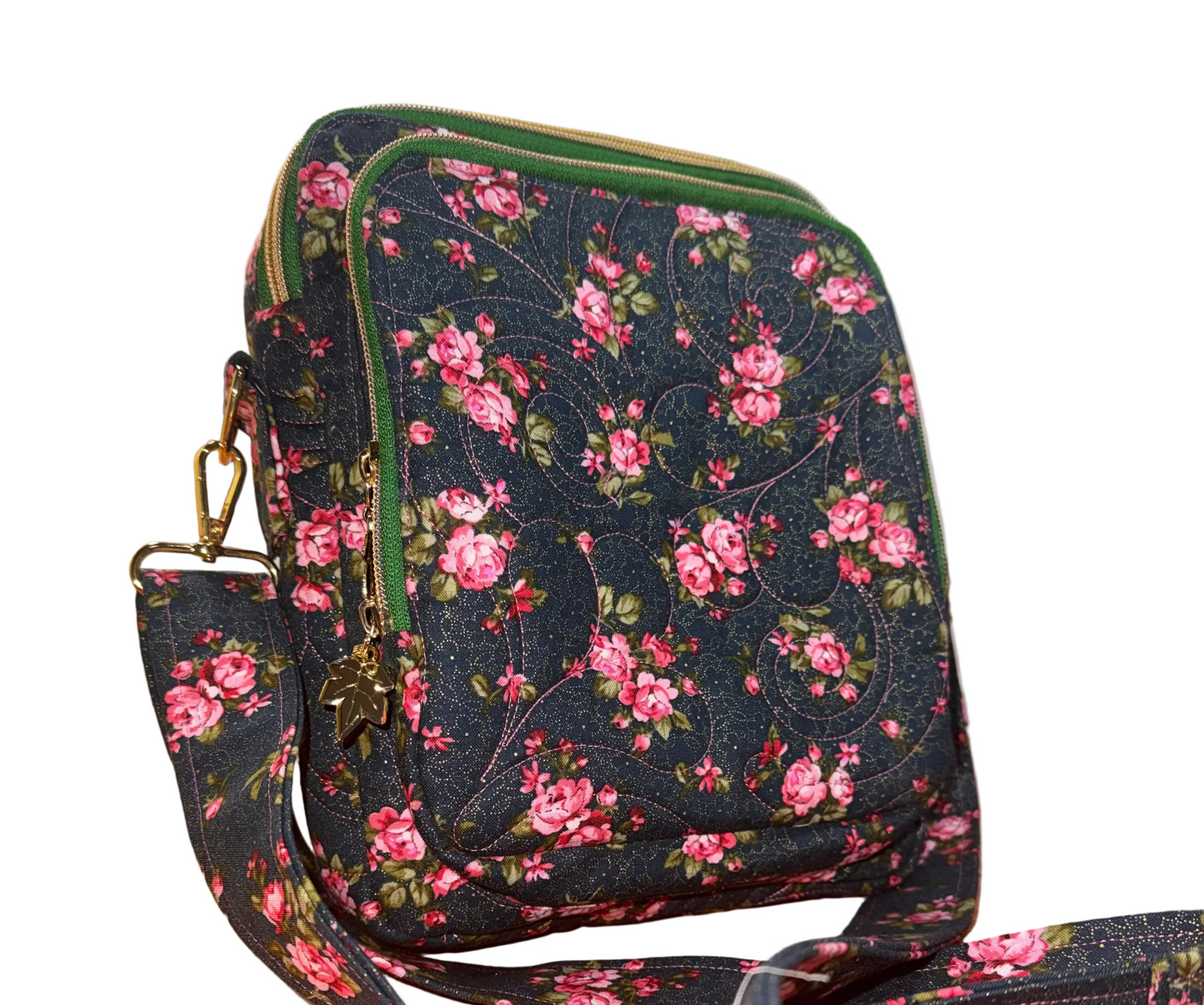 Garden Roses Echo Bag